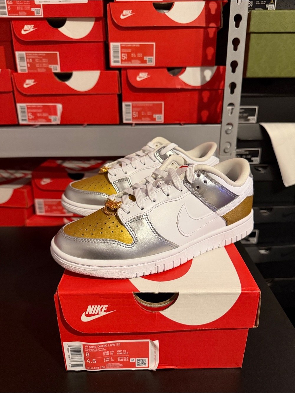 Women Nike Dunk Low Heirloom Size 6